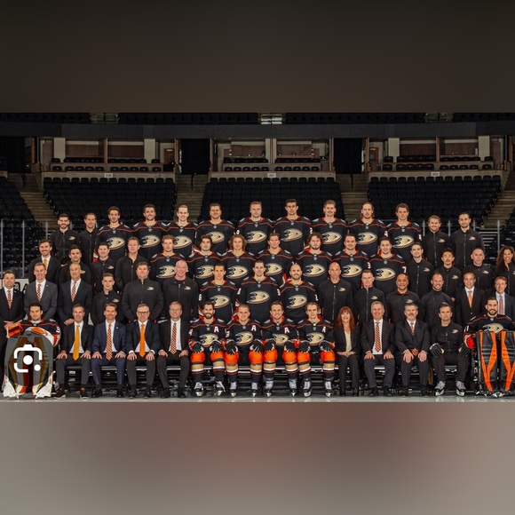 New WithOut Tags Anaheim Ducks Button Up Short Sleeve. - Picture 10 of 11